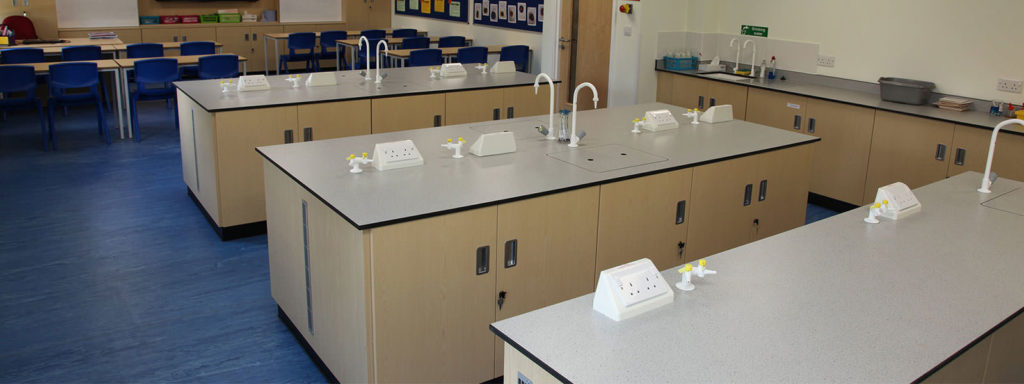 A school laboratory featuring gas and water taps from Arboles UK