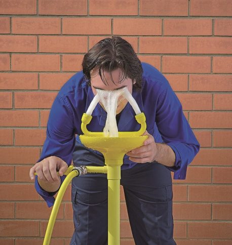The Effects Of Chemical Splashes In The Eye